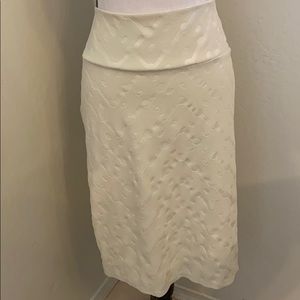 ❤️ LuLaRoe 2XL Cream Printed Cassie Pencil Skirt